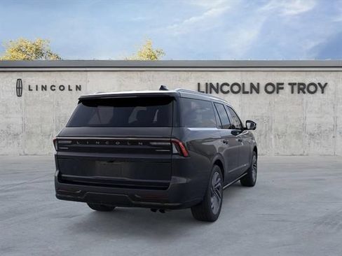 New 2026 Lincoln Navigator L Reserve AWD/4WD image 8