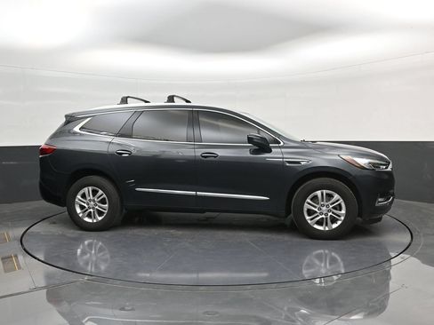 Used 2018 Buick Enclave Essence FWD image 8