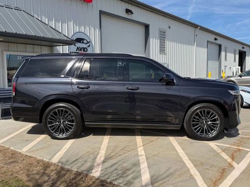 Used 2022 Cadillac Escalade Premium Luxury Platinum w/ LPO, Floor Liner Package image 3