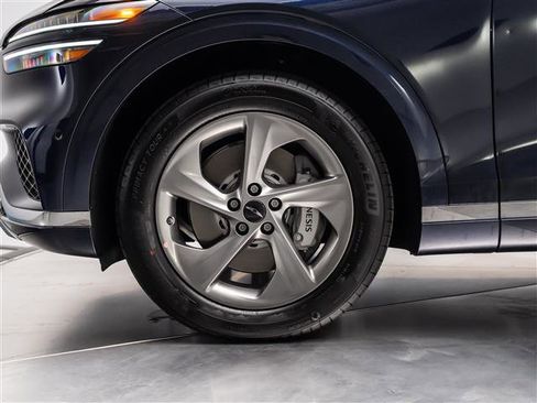 New 2026 Genesis GV70 2.5T Advanced AWD/4WD image 13