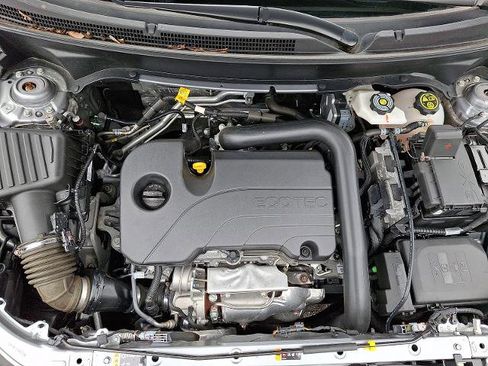 Used 2024 Chevrolet Equinox LS w/ LS Convenience Package image 27