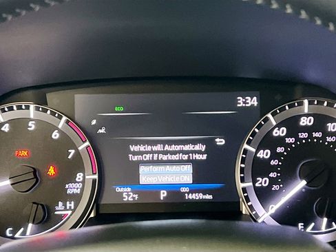 Used 2025 Toyota Highlander XLE image 23