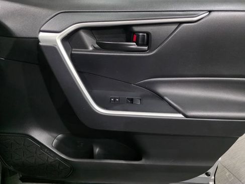 Used 2023 Toyota RAV4 LE FWD image 13