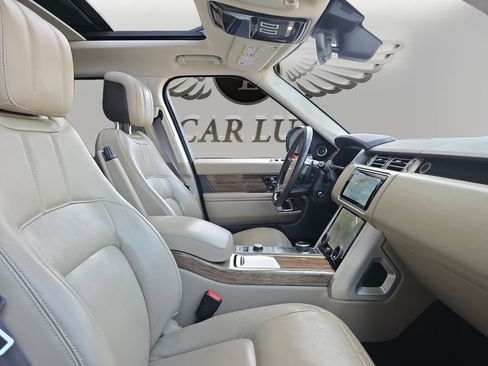 Used 2019 Land Rover Range Rover HSE image 15