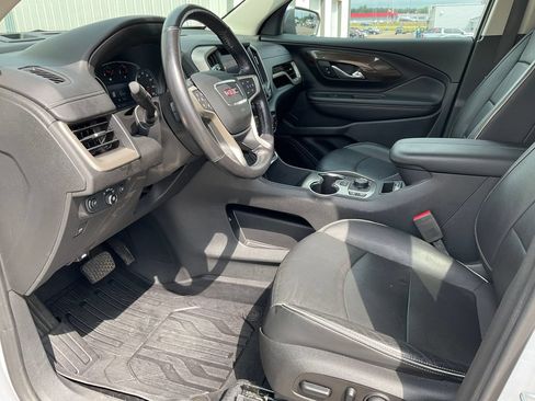 Used 2020 GMC Terrain Denali w/ Denali Premium Package AWD/4WD image 2