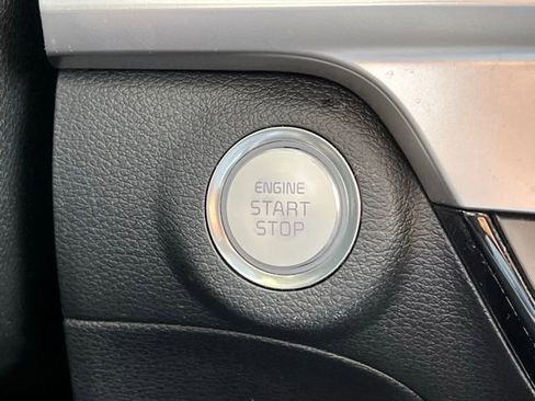 Used 2025 Kia Telluride S image 29