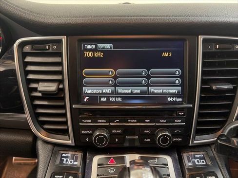Used 2015 Porsche Panamera 4S image 22