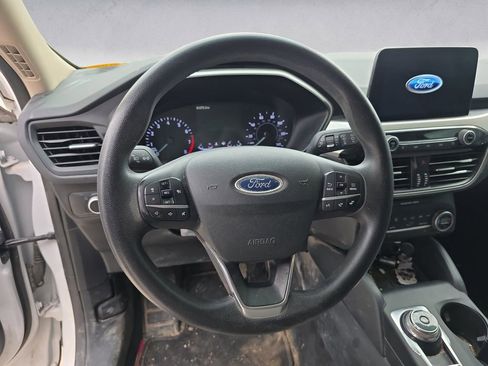 Used 2020 Ford Escape SE FWD image 12