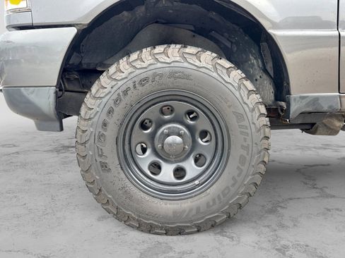 Used 2010 Ford Ranger XLT AWD/4WD image 15