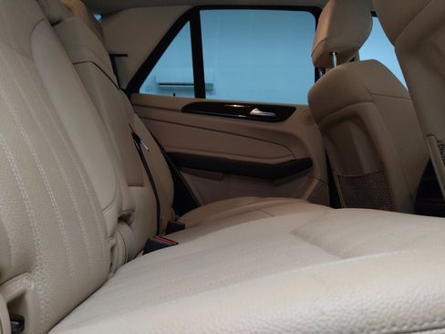 Used 2017 Mercedes-Benz GLE 350 w/ Premium 1 Package image 19