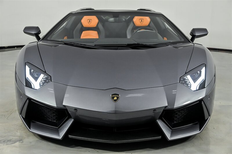 Used 2015 Lamborghini Aventador LP 700-4 AWD/4WD image 4