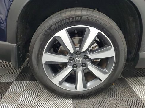 Certified 2024 Honda Pilot Touring image 7