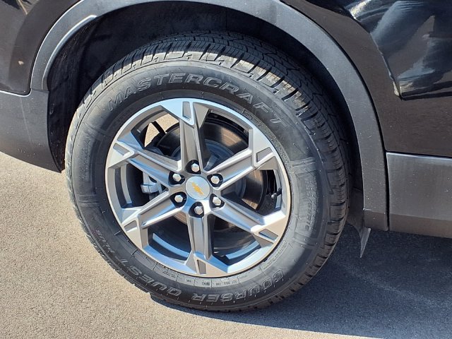 Used 2025 Chevrolet Blazer LT FWD image 23