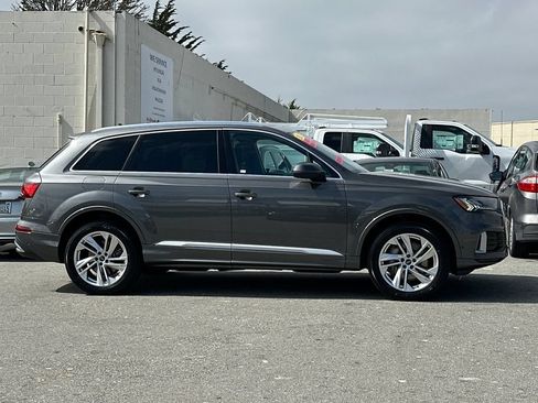 Used 2023 Audi Q7 2.0T Premium Plus w/ Premium Plus Package AWD/4WD image 2
