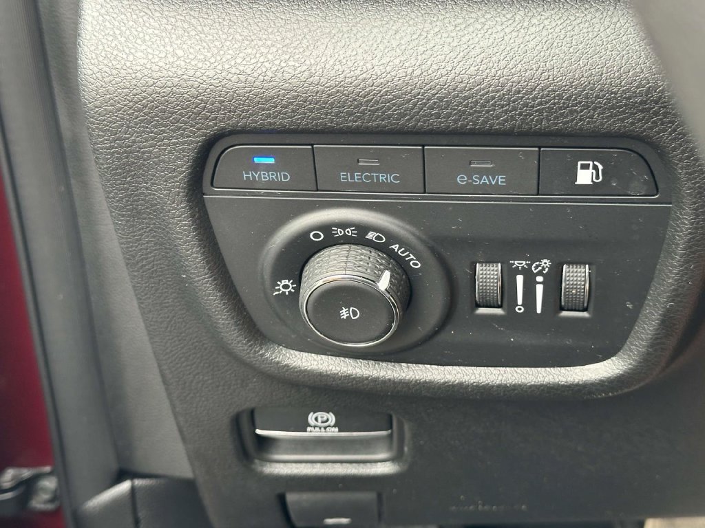 Used 2023 Jeep Grand Cherokee 4WD 4xe image 21