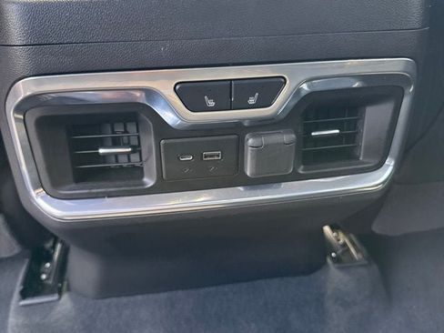 Used 2020 GMC Sierra 1500 SLT w/ SLT Premium Plus Package AWD/4WD image 28