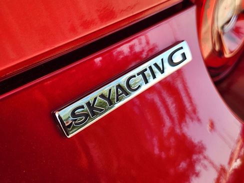 Used 2025 MAZDA MX-5 Miata RF Grand Touring RWD image 9