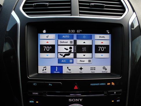 Used 2017 Ford Explorer Sport w/ Equipment Group 401A image 11