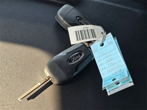 New 2025 Ford F150 XL w/ Equipment Group 103A High image 31