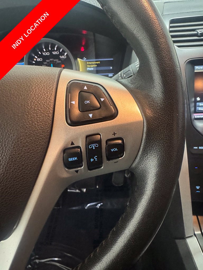 Used 2015 Ford Explorer XLT w/ Equipment Group 202A AWD/4WD image 18