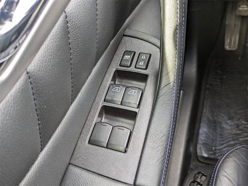 Used 2017 INFINITI QX70 Base w/ Premium Package image 26