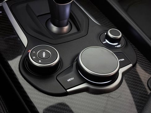 Used 2019 Alfa Romeo Giulia Ti image 37