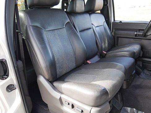 Used 2011 Ford F250 Lariat w/ Chrome Pkg image 50