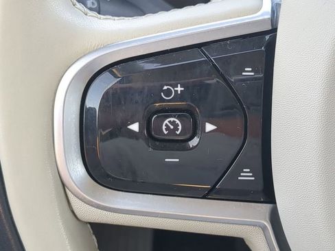 Used 2023 Volvo XC90 T8 Ultimate image 27