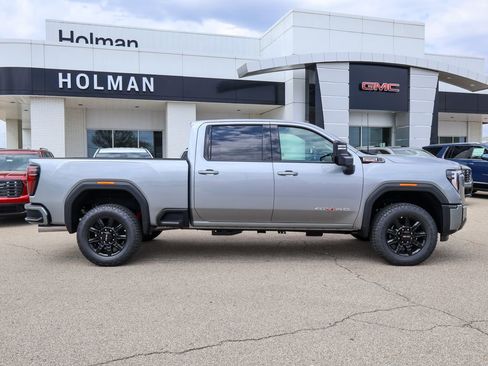 New 2026 GMC Sierra 2500 AT4 image 2