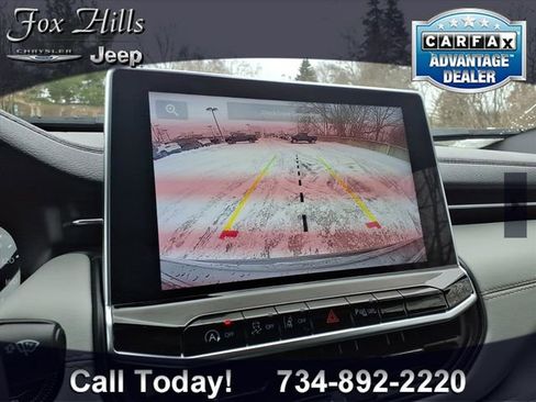 Used 2024 Jeep Compass Limited image 21