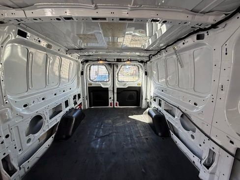 Used 2016 Ford Transit 250 148 Low Roof image 28