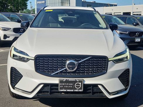 Certified 2023 Volvo XC60 B5 Ultimate AWD/4WD image 2