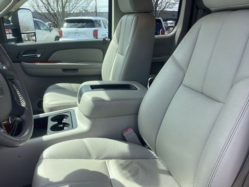 Used 2009 Chevrolet Silverado 3500 LTZ w/ LPO, Protection Package image 12