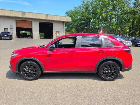 Used 2024 Honda HR-V Sport image 2