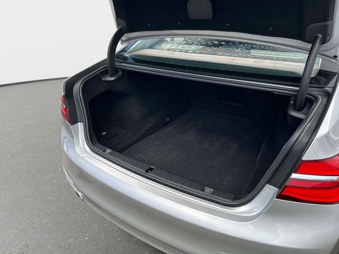 Used 2019 BMW 740i RWD image 12