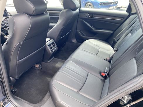 Used 2021 Honda Accord EX-L image 10