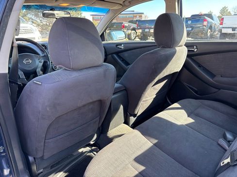 Used 2010 Nissan Altima 2.5 S w/ Premium Audio Pkg image 14
