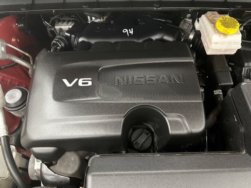 Used 2023 Nissan Pathfinder SL AWD/4WD image 28