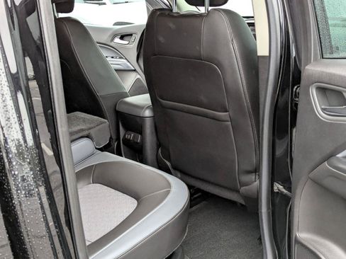 Used 2018 Chevrolet Colorado Z71 AWD/4WD image 13