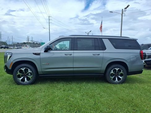 New 2026 GMC Yukon XL AT4 w/ AT4 Premium Plus Package AWD/4WD image 4