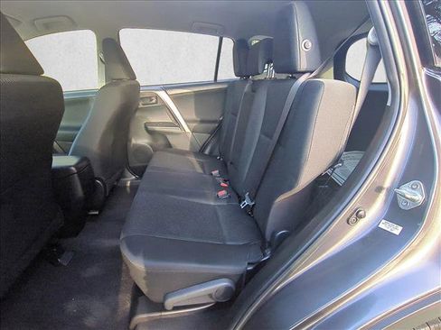 Used 2018 Toyota RAV4 LE w/ All Weather Liner Package image 18