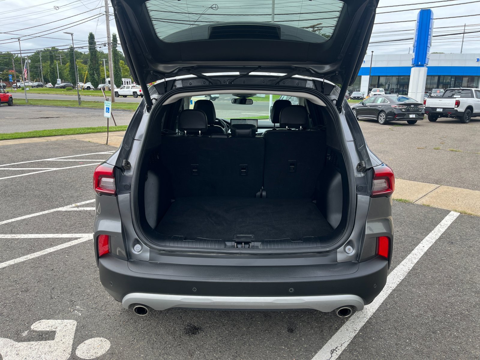 Used 2024 Ford Escape Platinum AWD/4WD image 15