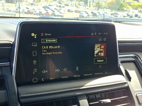 Certified 2024 GMC Yukon XL SLT image 18