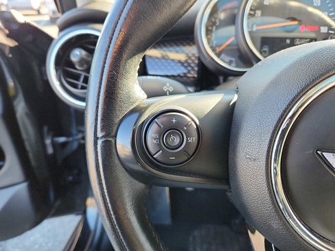 Used 2016 MINI Cooper S w/ Premium Package image 19