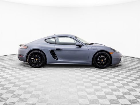 Certified 2024 Porsche 718 Cayman image 8