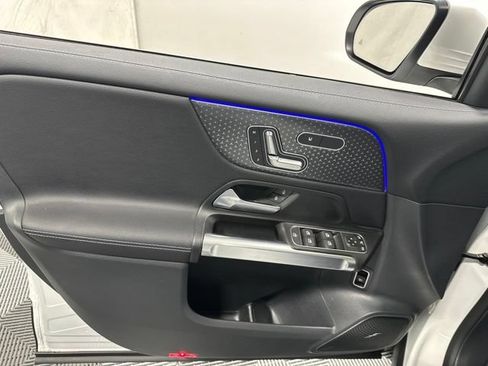 Certified 2024 Mercedes-Benz GLB 250 4MATIC image 15