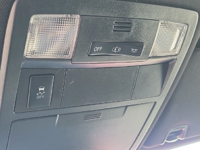 Used 2019 Toyota Tacoma TRD Sport w/ Technology Package RWD image 18