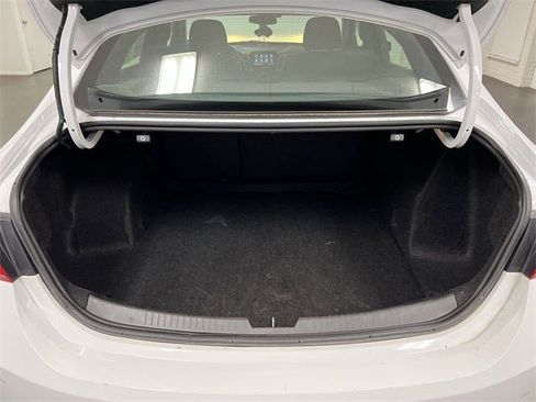 Used 2024 Chevrolet Malibu LT image 85