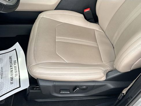 Used 2024 Ford Expedition Limited RWD image 21