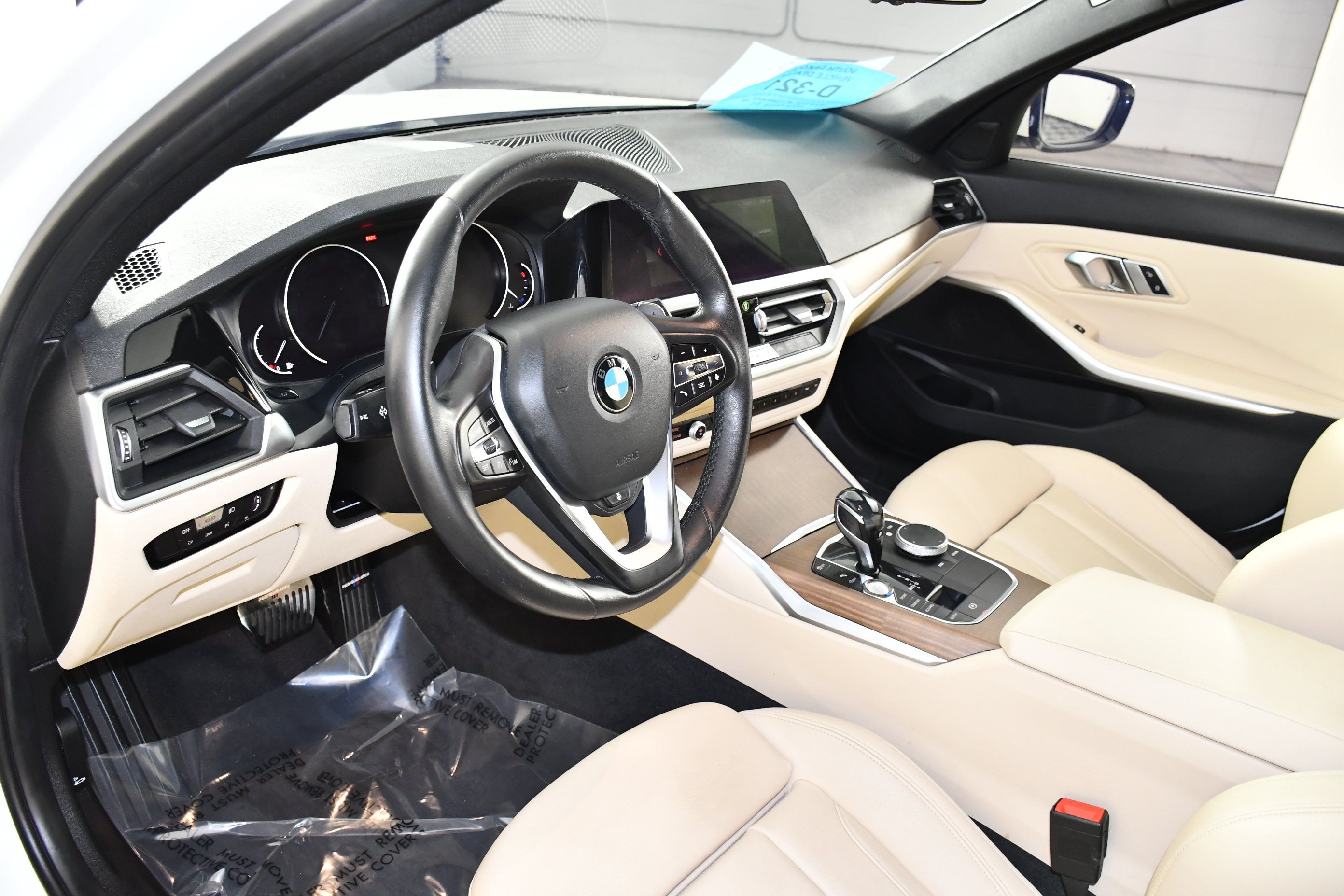 Used 2019 BMW 330i xDrive Sedan w/ Driving Assistance Package AWD/4WD image 2